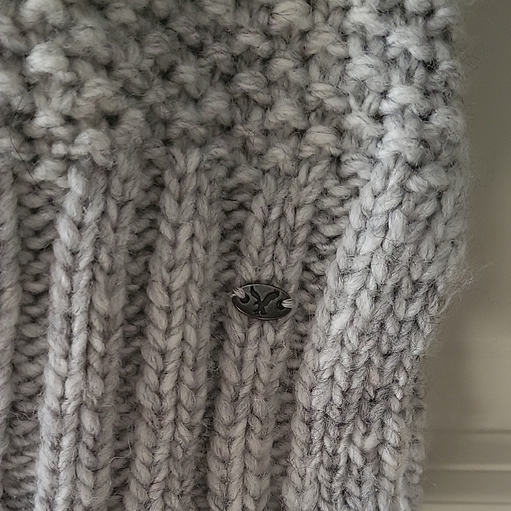 American Eagle Outfitters Light Gray Knit Sweater – Women’s Medium - Picture 8 of 11